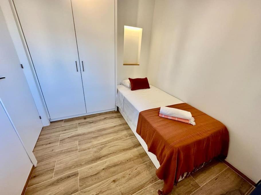 Moderno Y Acogedor Apartamento Con Terraza “ Llebeig” Soller Exterior photo