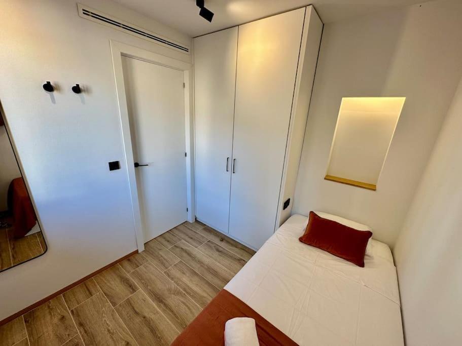 Moderno Y Acogedor Apartamento Con Terraza “ Llebeig” Soller Exterior photo
